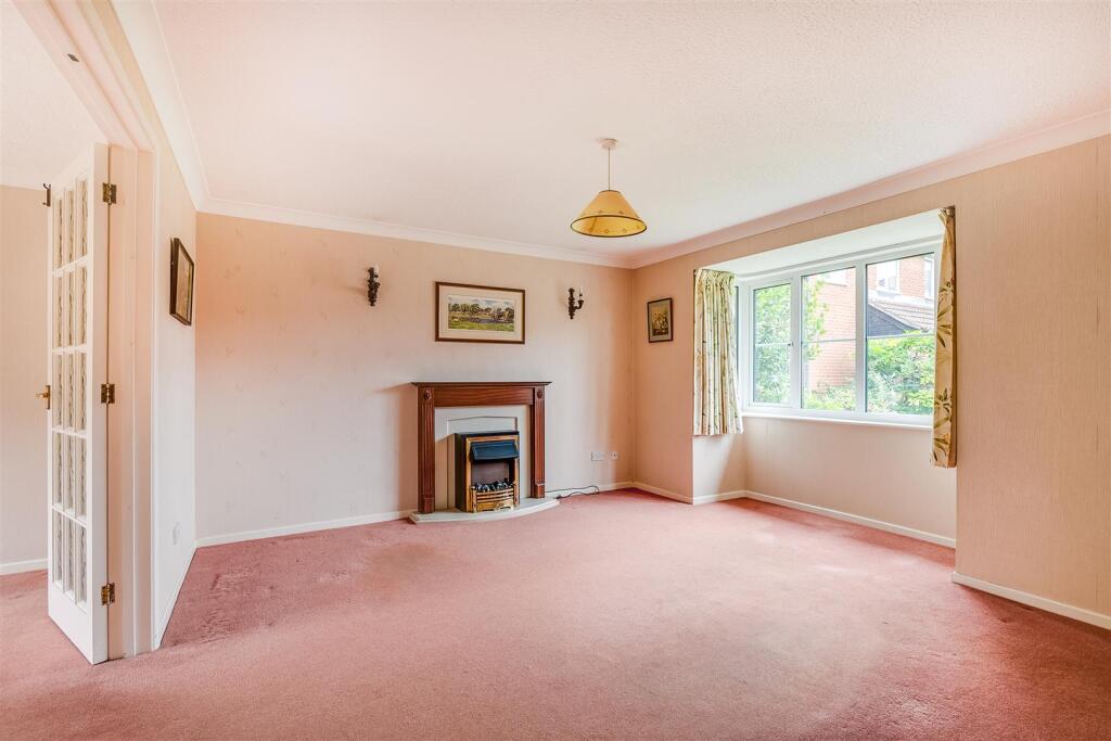 Parker Close 20-10.jpg