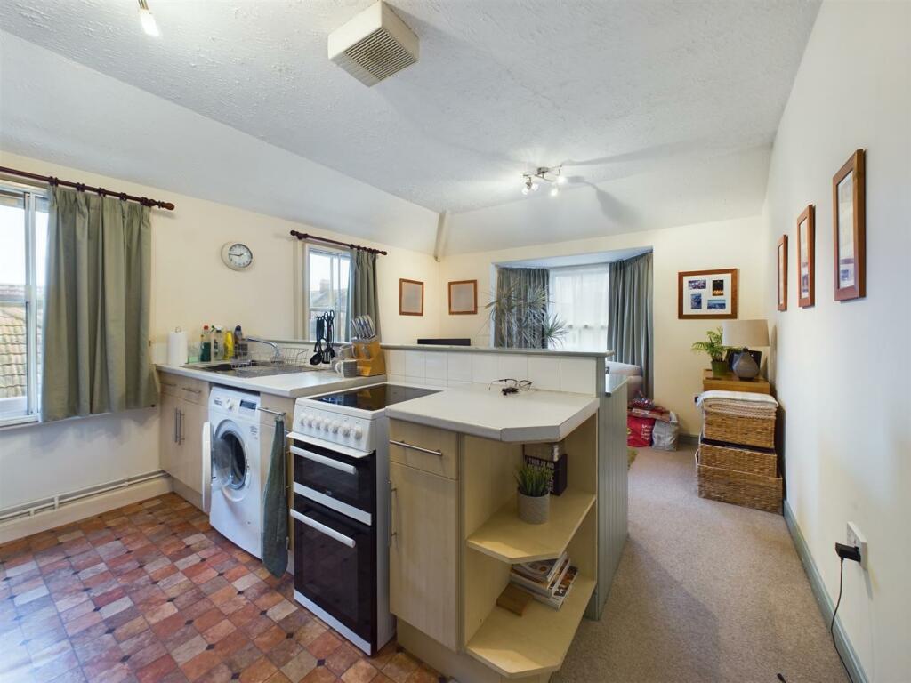 Flat 5 Open Plan Kitchen/ Living Room