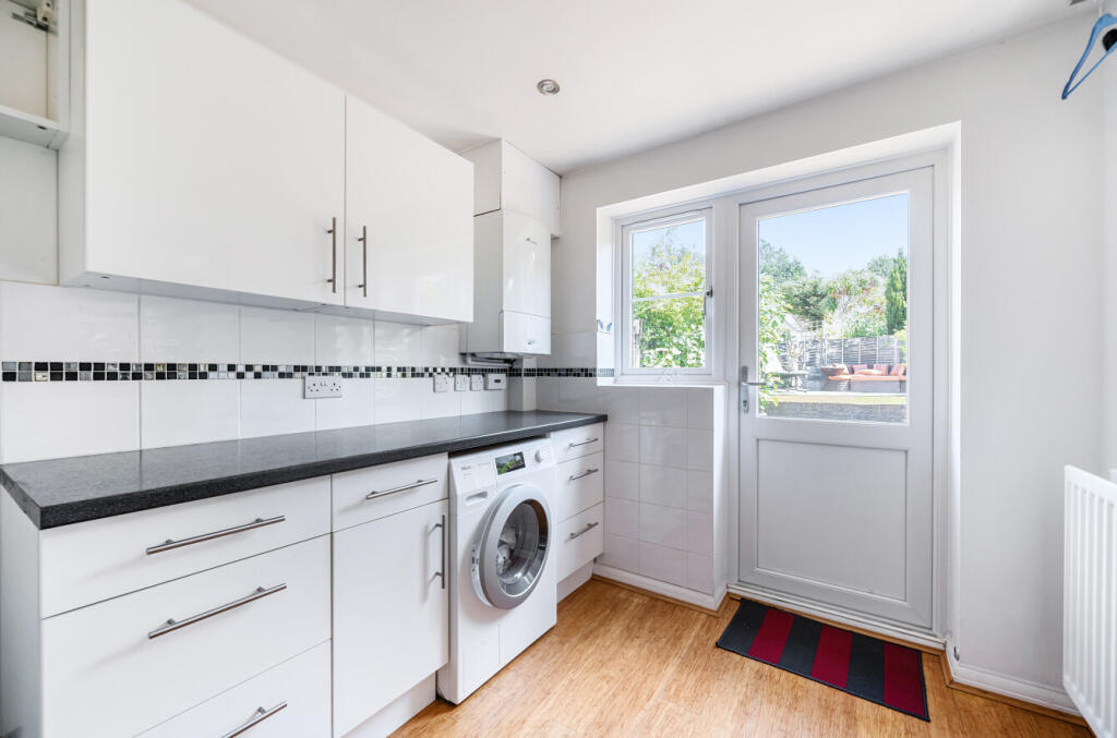 1326476-6-687a4ba...