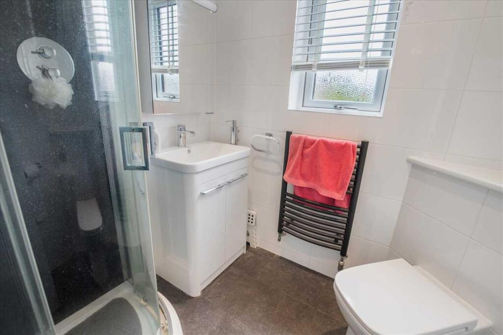 Shower Room (1)