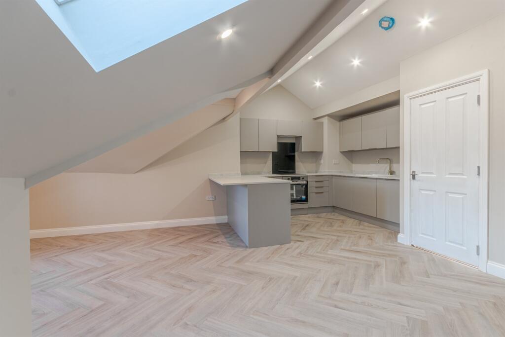 Apartment 3, 19 Oakwood Avenue, Leeds 8