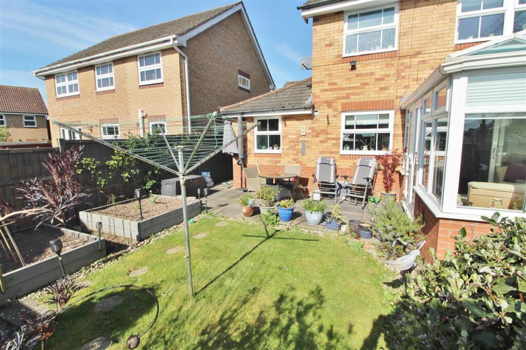 REAR GARDEN -