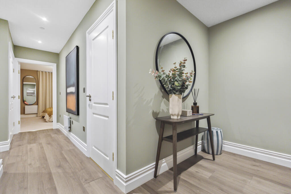 Show Apartment Hallway