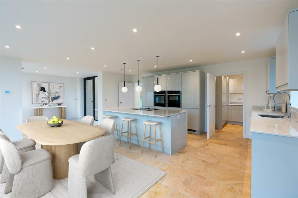 Kitchen (1), The Forged Manor - 04644_staged_2.jpg