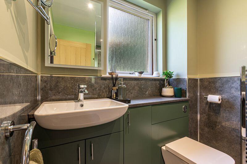 Ensuite Shower Room