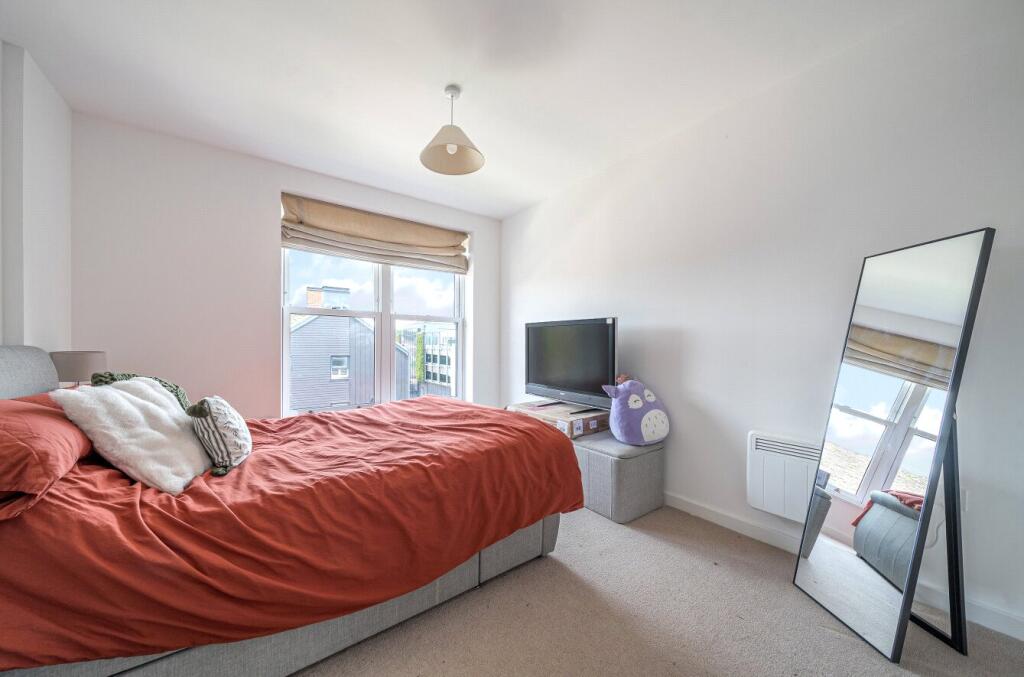 1331281-19-68876f...