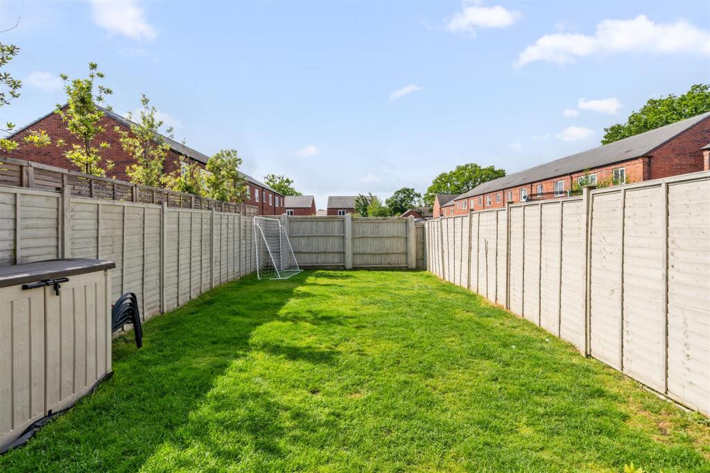 28 Dewberry Road_4.jpg