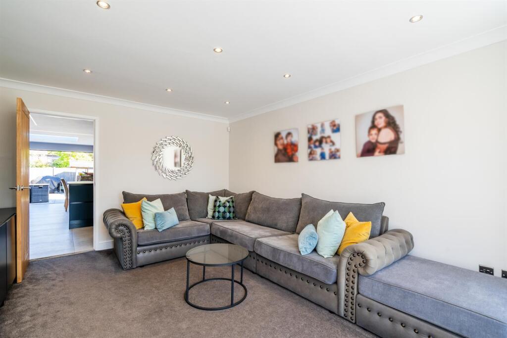 15 Ullenhall Road_9.jpg