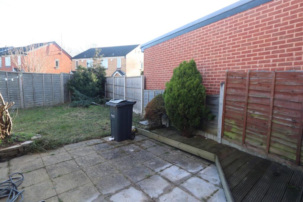 Garden 1.JPG