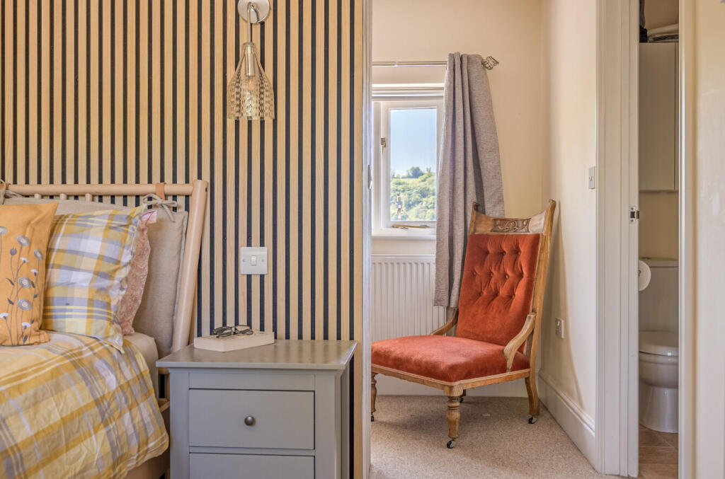 1295103-12-682721...