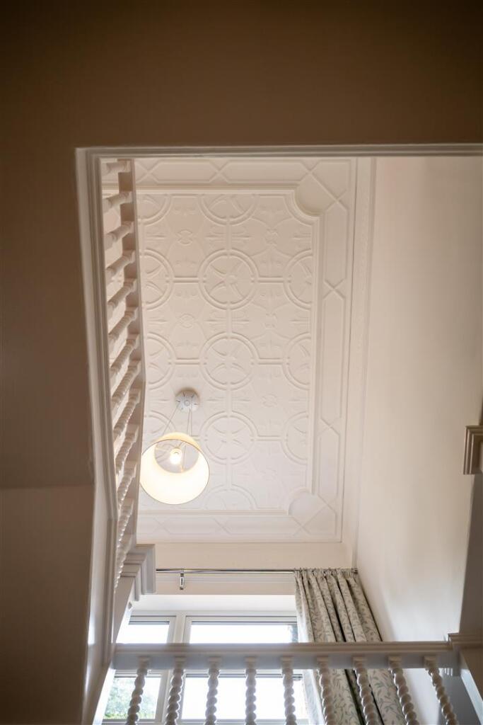 250801 - 26 Park Avenue, Bedford - 45.jpg