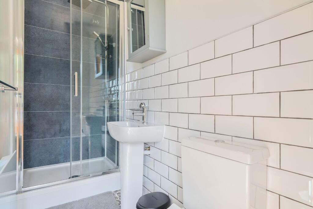 1282698-10-682cc68fe424f-ARW .jpg