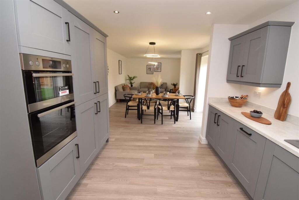 Kitchen/Diner/Family Room