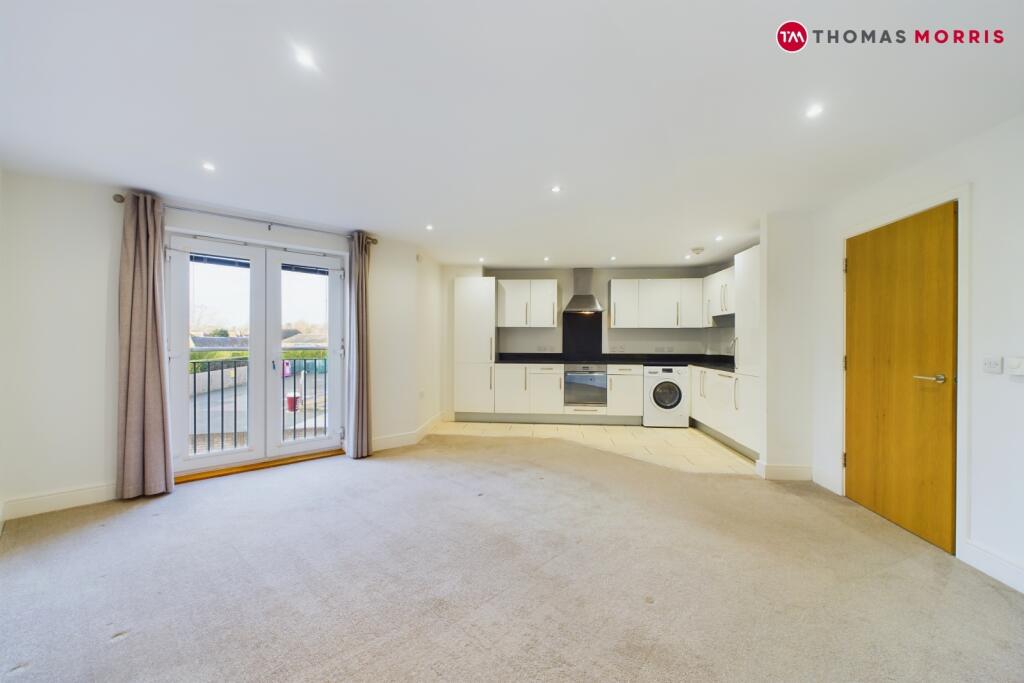 Kitchen/Living Area
