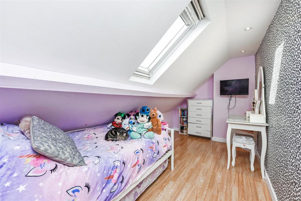 Bedroom.jpg