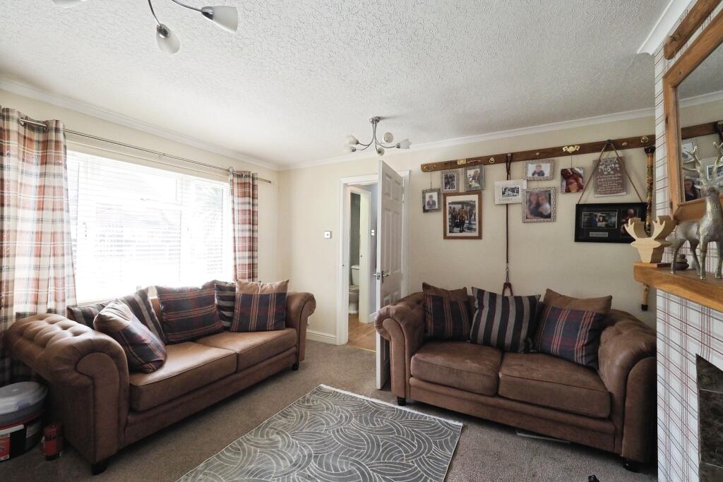Cosy yet Spacious Lounge