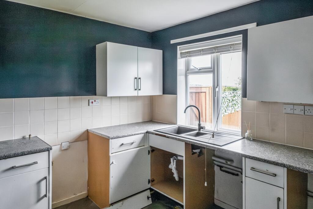 134 Wood Lane, Chippenham, Wiltshire, SN15 3DZ