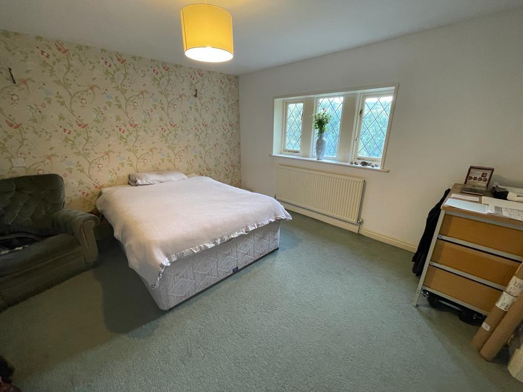 Bedroom 1.jpg