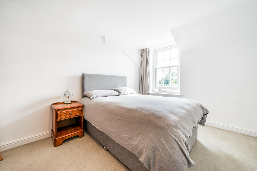 Derwent Bedroom T...