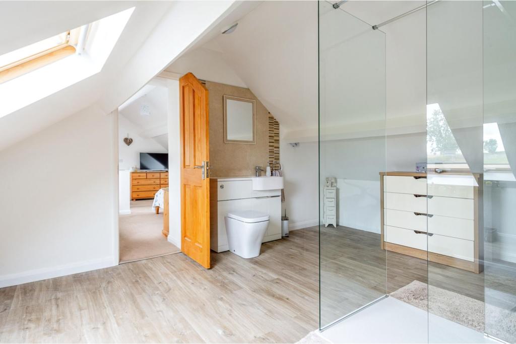 Master En-suite