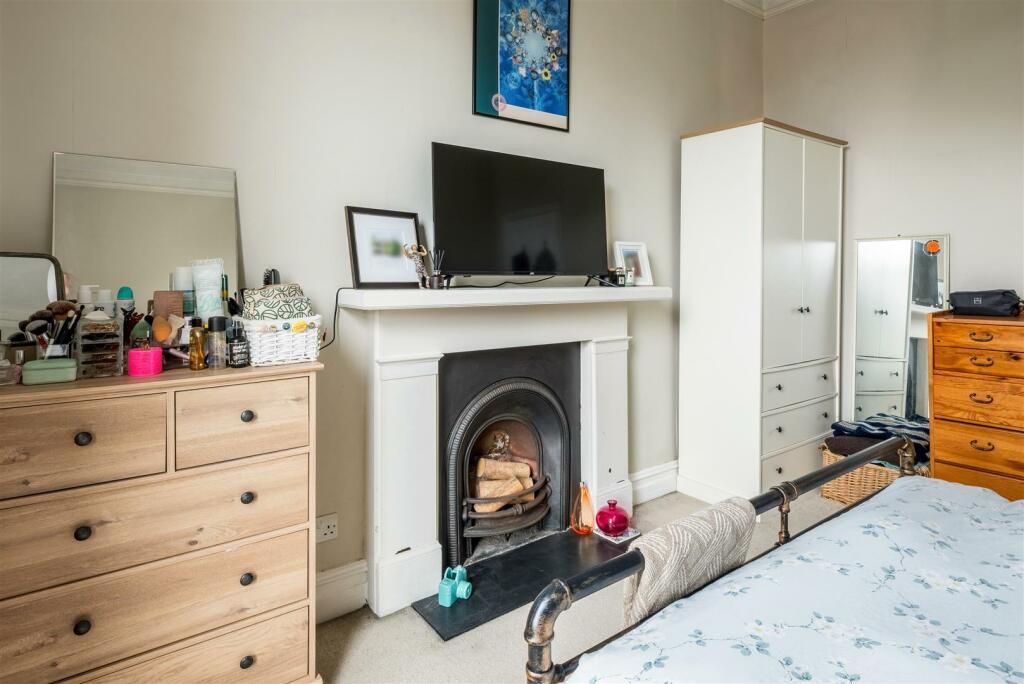 Flat 5, 9 Fourth Avenue -15.jpg