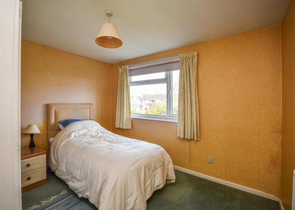 34 Rennison Drive-Bedroom 2.jpg