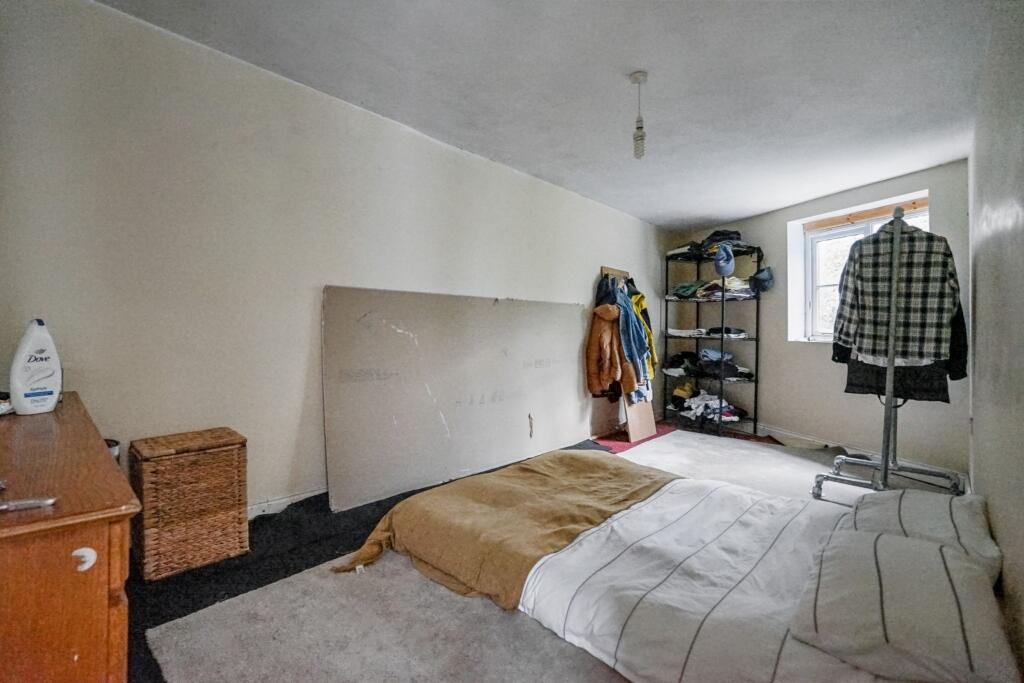 Land adjoining 124b Crofton Road, Peckham, London, SE5 8NA