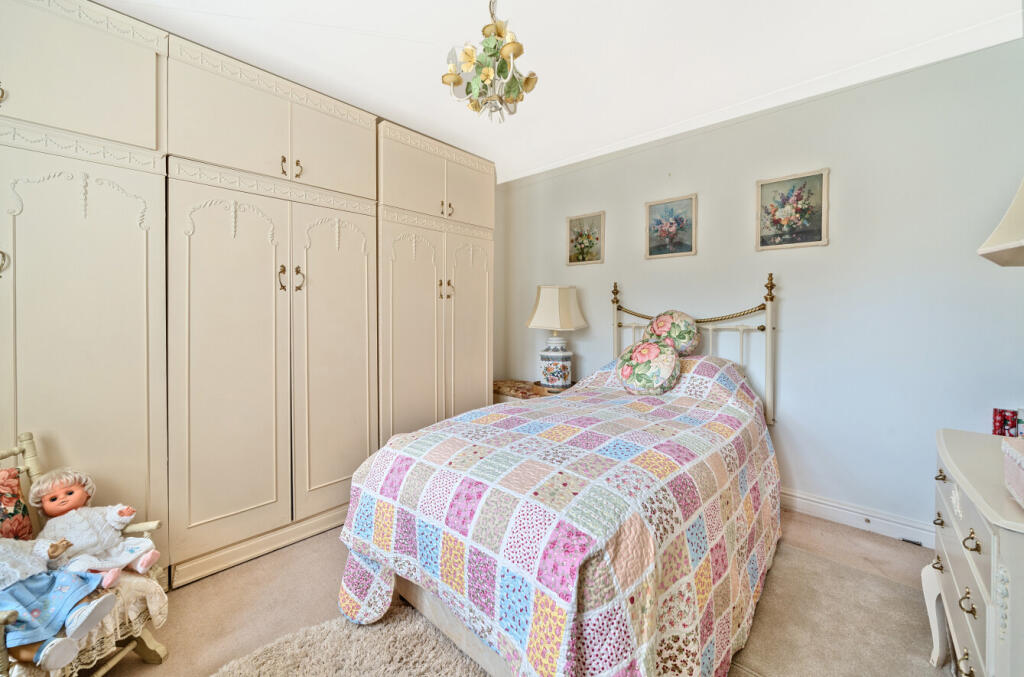 1289792-3-6824807...