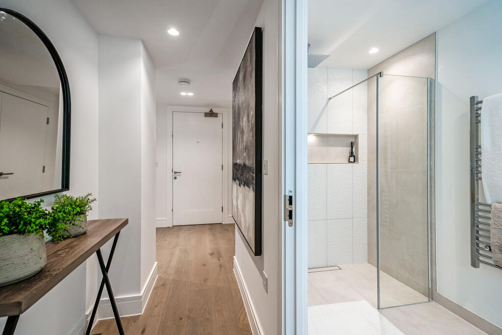 93440_Empire-House- (25)_low.jpg