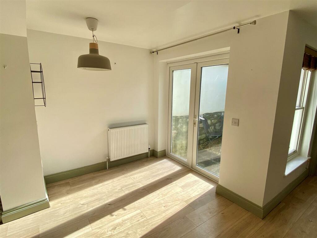 4 Briar Mews Living Area