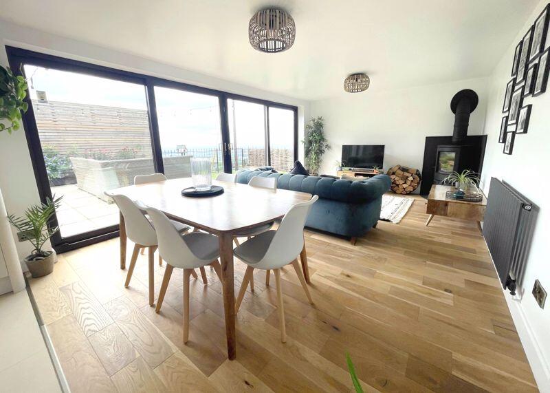 Kitchen/Diner/Living Area 