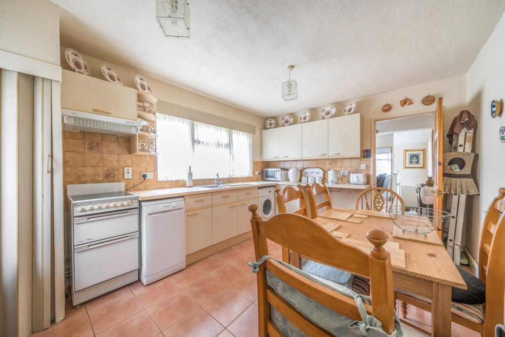 1365103-9-68e6331...