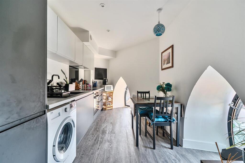 Lounge/Diner/Kitchen