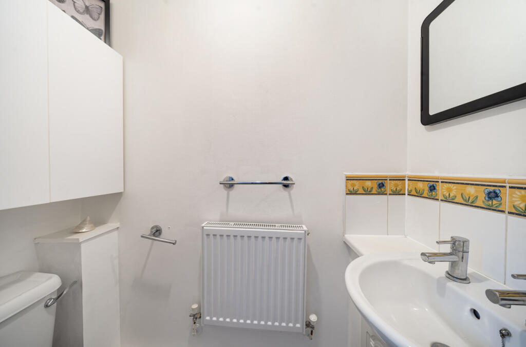 1328698-11-687e6d...