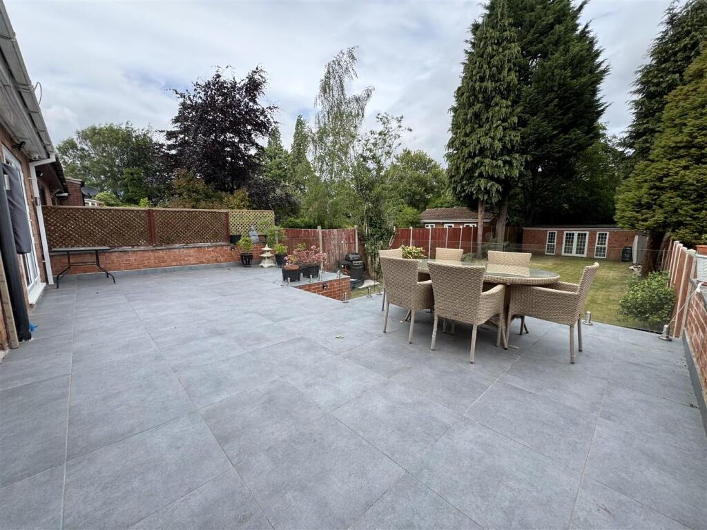 IMG_1657 (Large).JPG