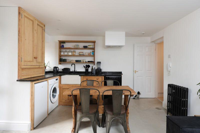 Kitchen/dining area