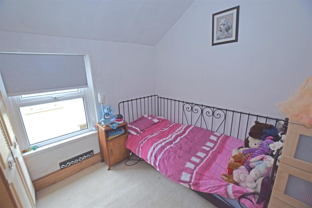 bed3.jpg