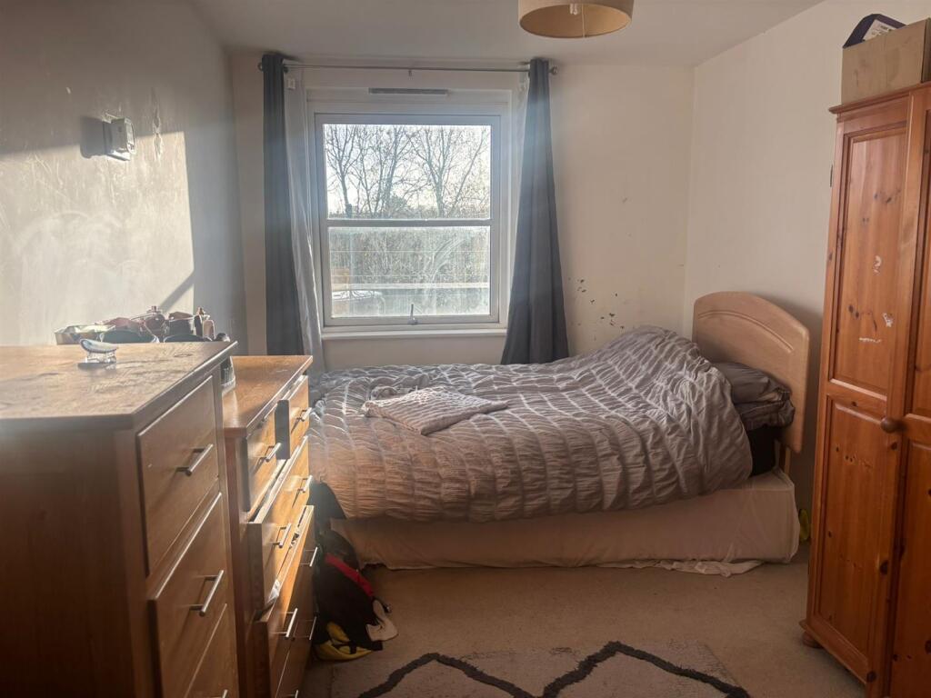Bedroom v2.JPG