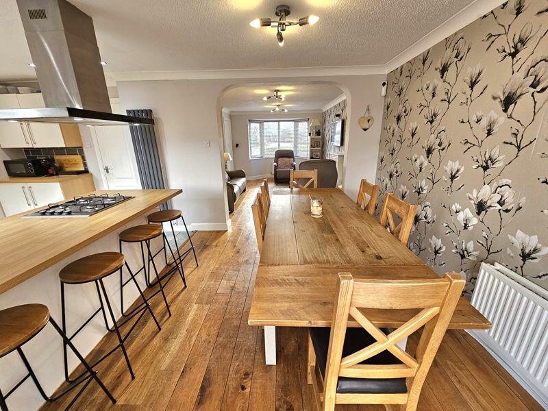 Dining Area into Lounge