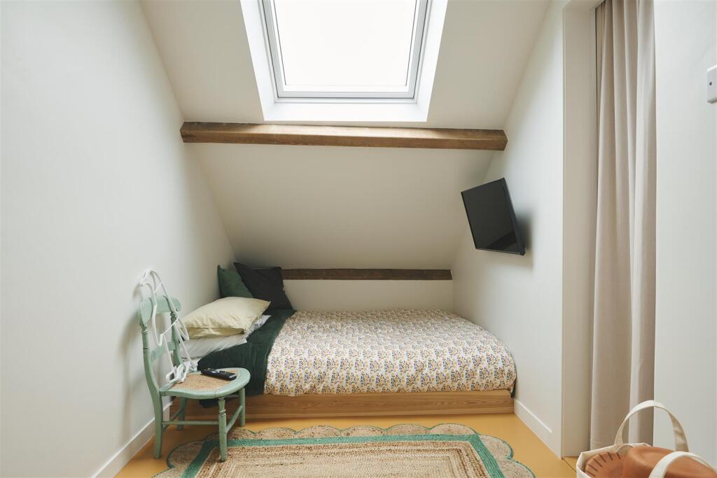 Loft Room.jpg