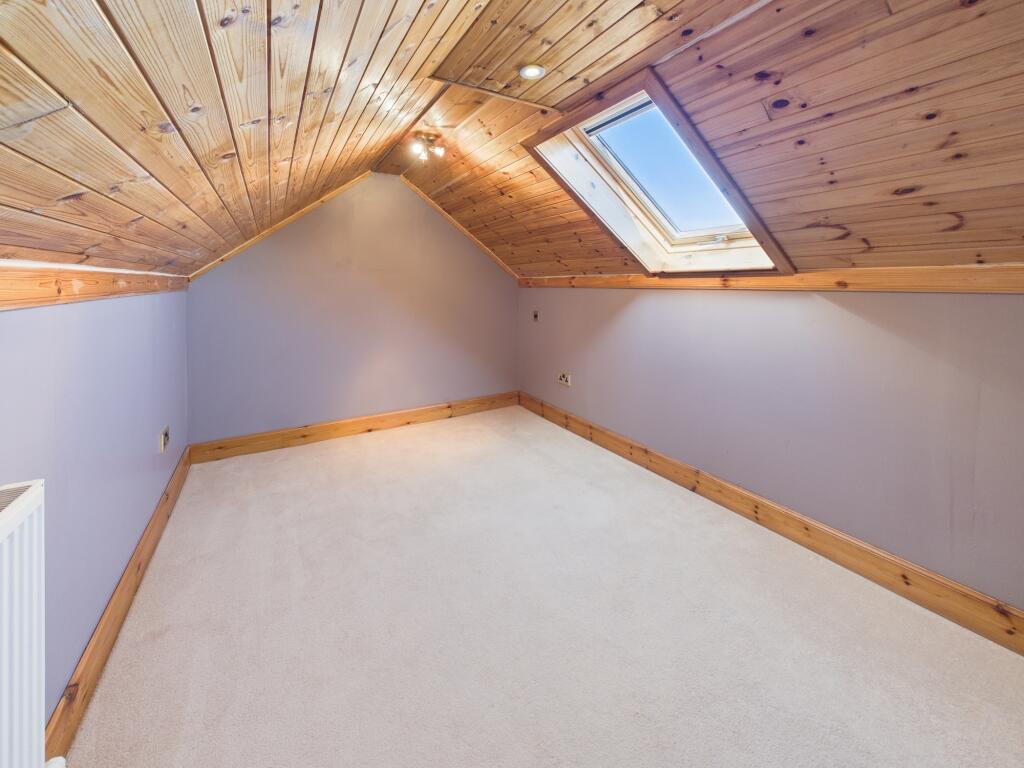 CAM03185G0-PR0094-STILL026