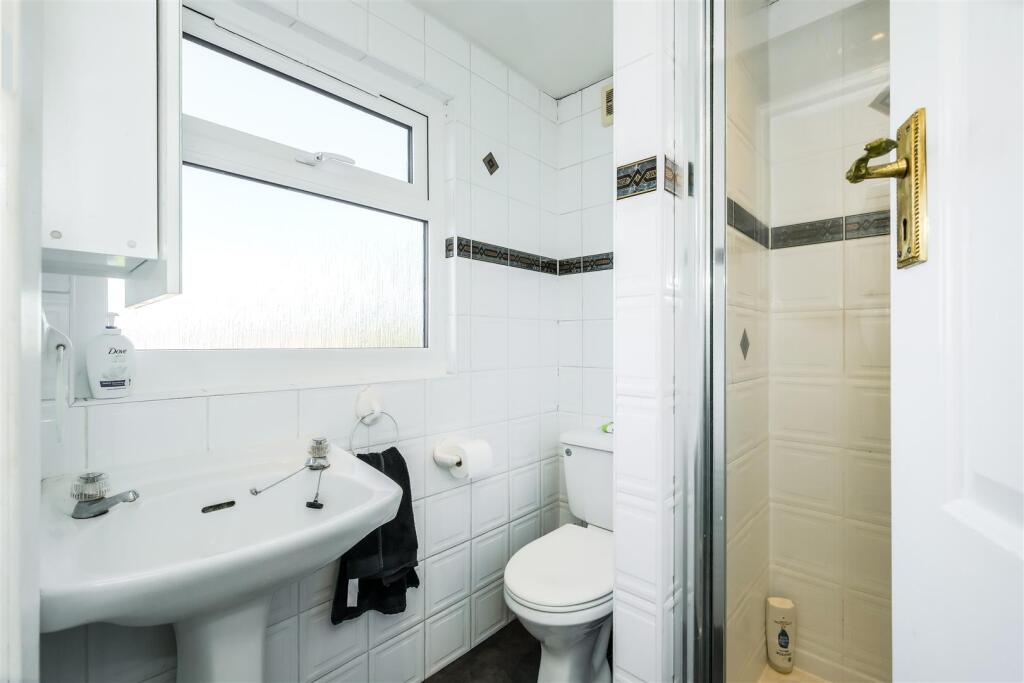 10, Priory Close-6.jpg