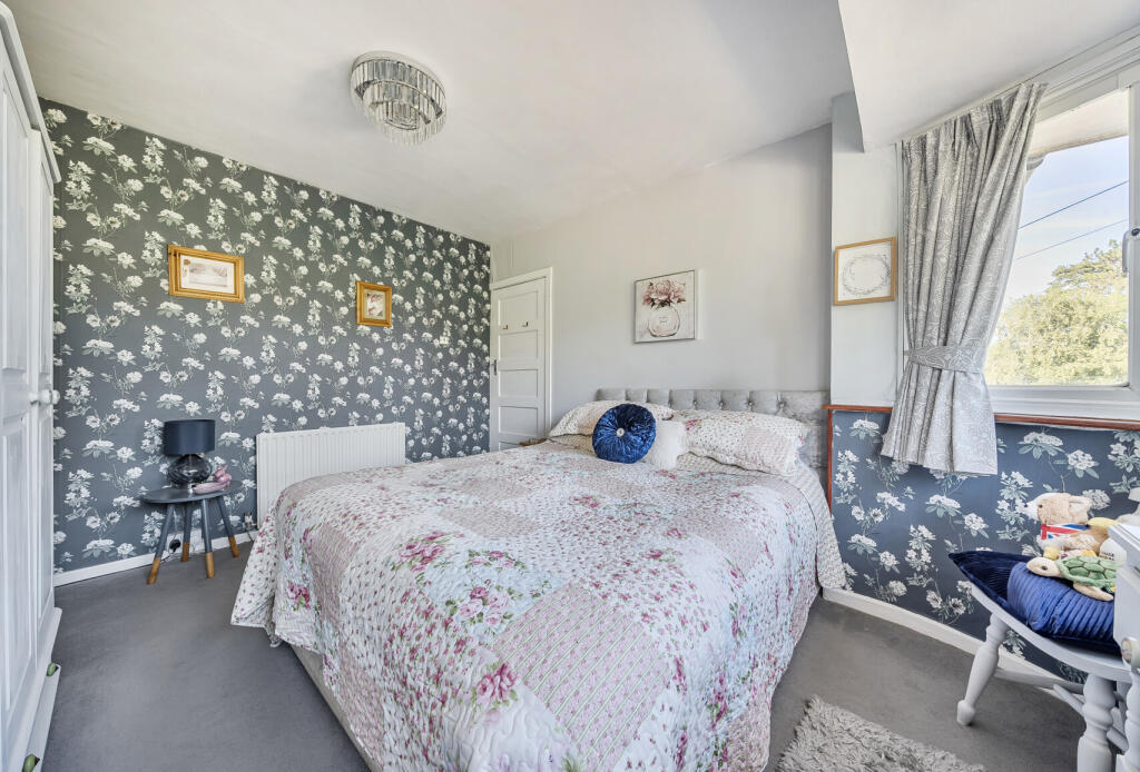 1336011-5-689a344...