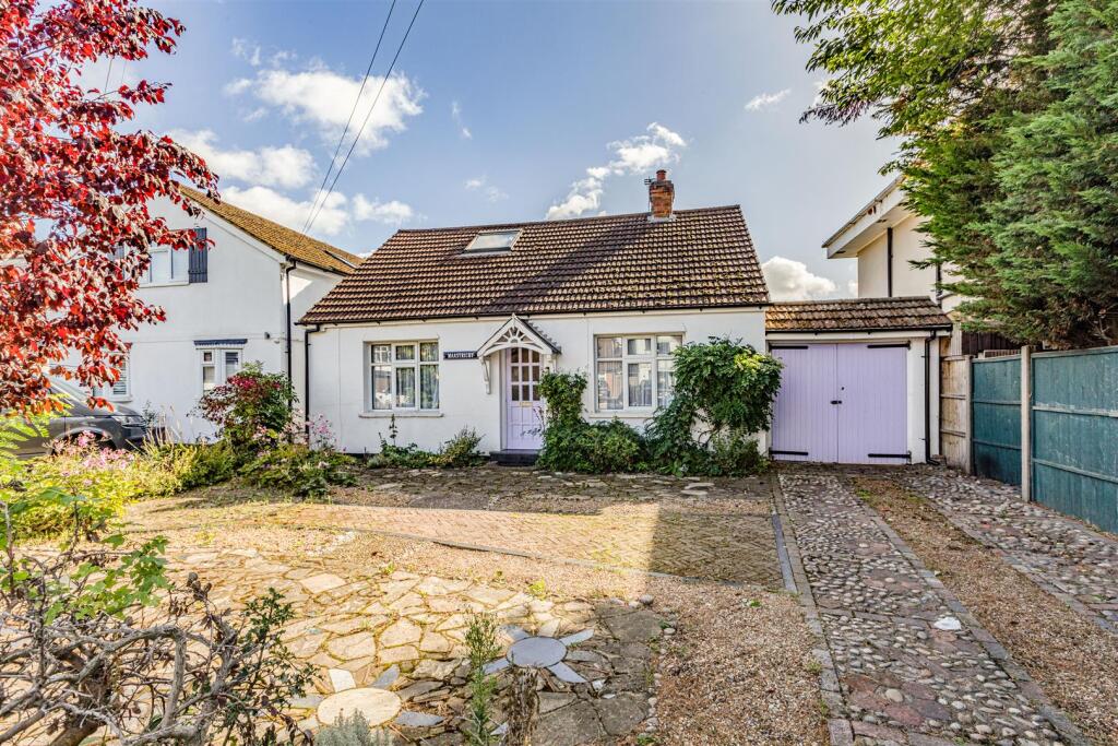 358 Molesey Road, KT12 3PG - 25.jpg