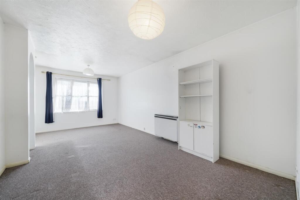 9 Ash Walk - XPLFuIezVZV9o4QdNZvX.jpg