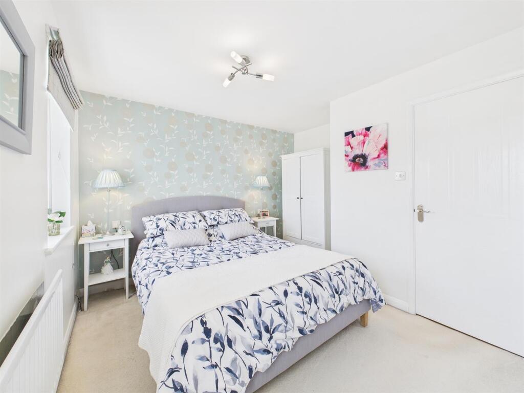 Bedroom: