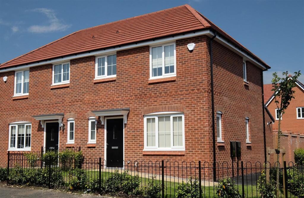 Ellesmere External  DifRent.jpg