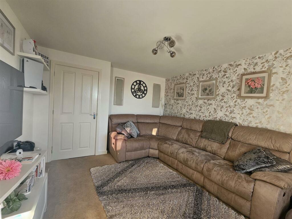 lounge.jpg