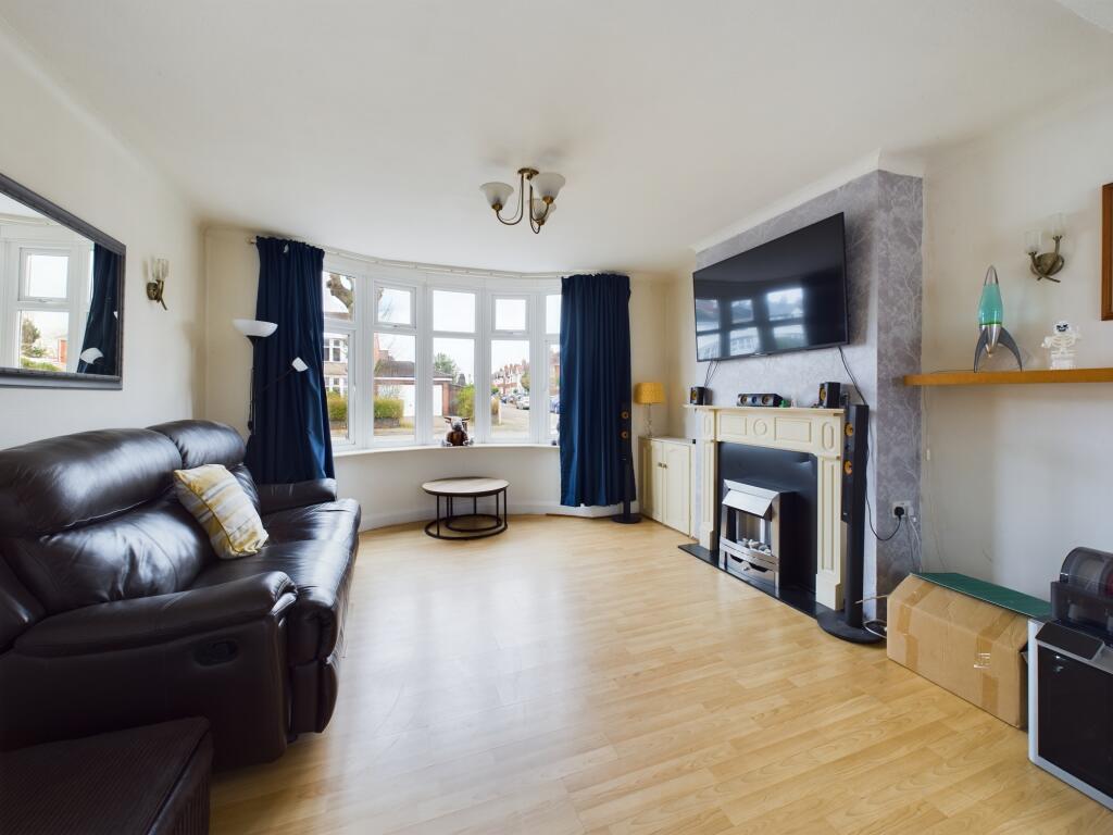 CAM05192G0-PR0004-STILL003