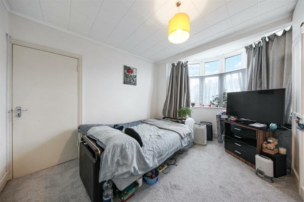 162 Braemar Avenue - eotxFEzBonu8XZikmu5a.jpg